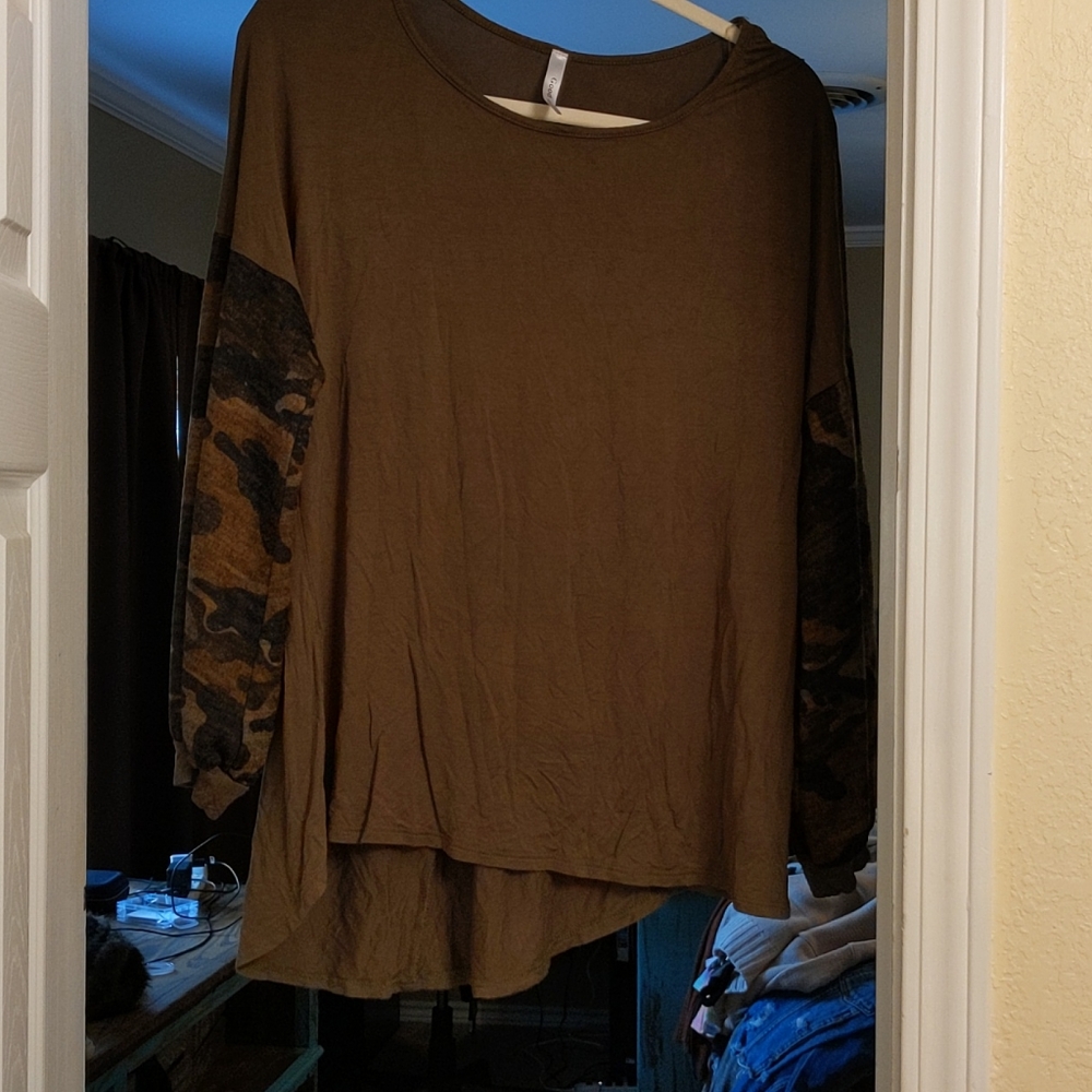 Boutique Camo long sleeve top